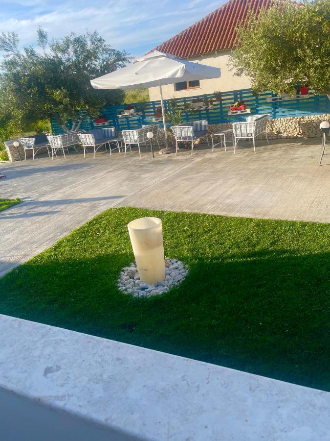 Kred Hotel Орикум Екстериор снимка