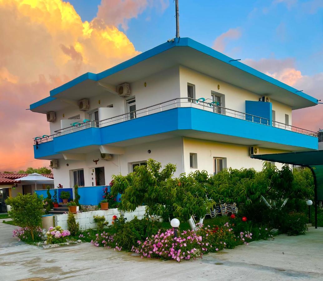Kred Hotel Орикум Екстериор снимка